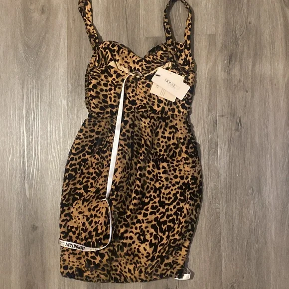 House Of Cb Leopard Dress - Picture 3 of 5